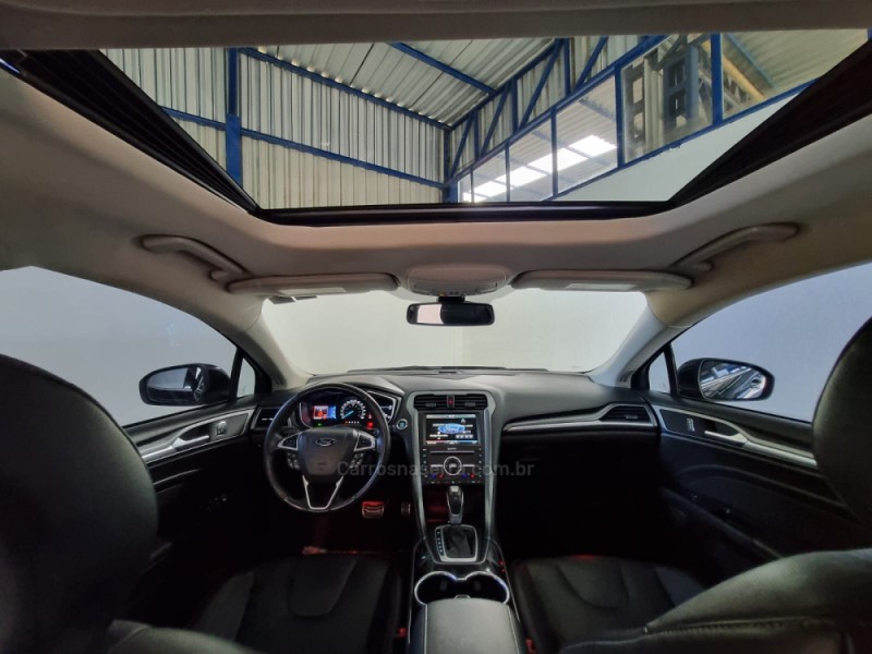 FUSION 2.0 TITANIUM GTDI ECOBOOST FWD GASOLINA 4P AUTOMÁTICO - 2016 - VACARIA