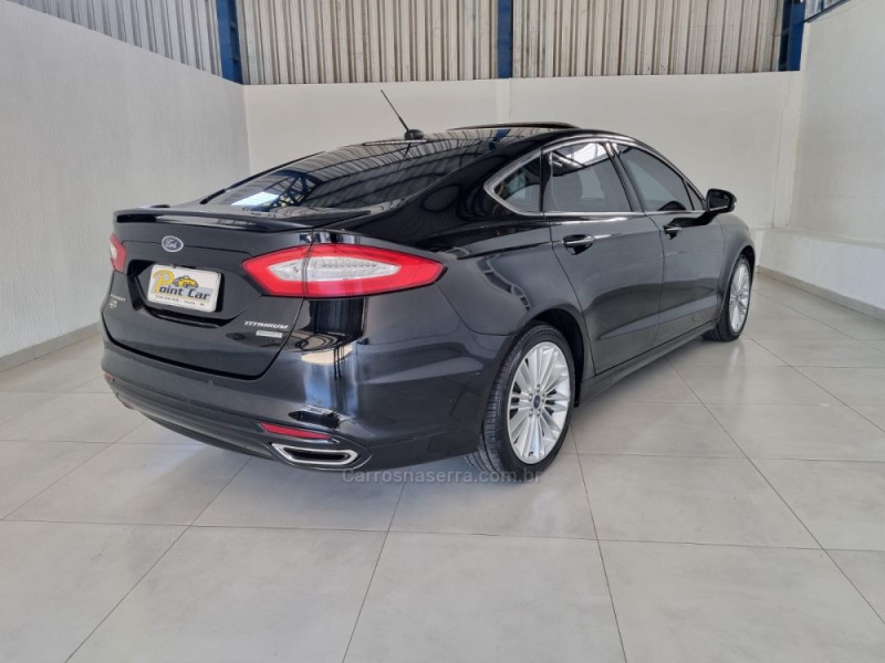 FUSION 2.0 TITANIUM GTDI ECOBOOST FWD GASOLINA 4P AUTOMÁTICO - 2016 - VACARIA