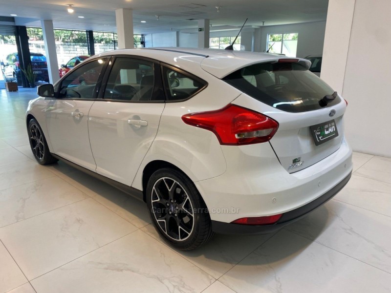 FOCUS 2.0 SE PLUS 16V FLEX 4P AUTOMÁTICO - 2016 - BENTO GONçALVES