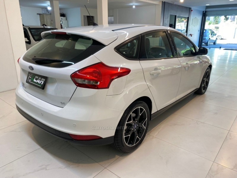 FOCUS 2.0 SE PLUS 16V FLEX 4P AUTOMÁTICO - 2016 - BENTO GONçALVES