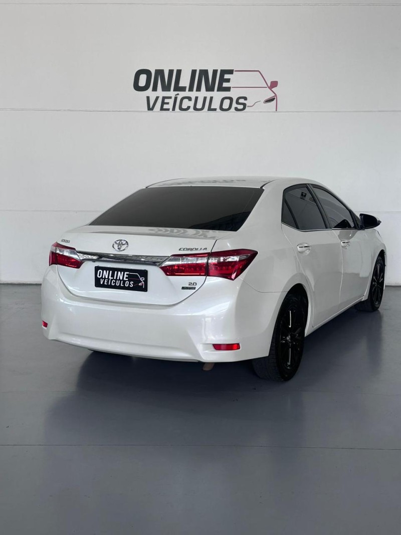 COROLLA 2.0 ALTIS 16V FLEX 4P AUTOMÁTICO - 2015 - FARROUPILHA