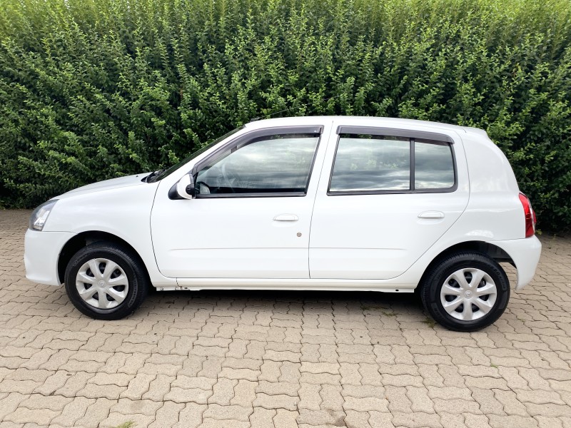 CLIO 1.0 EXPRESSION 16V FLEX 4P MANUAL - 2016 - CAXIAS DO SUL