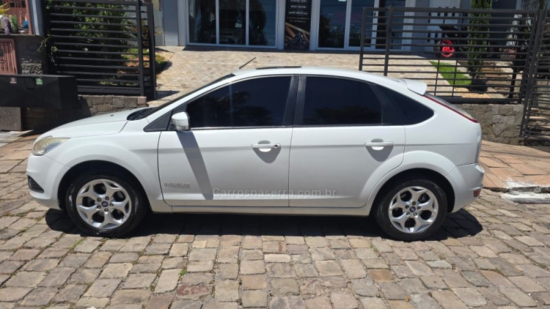 FOCUS 2.0 TITANIUM HATCH 16V FLEX 4P MANUAL - 2013 - BENTO GONçALVES