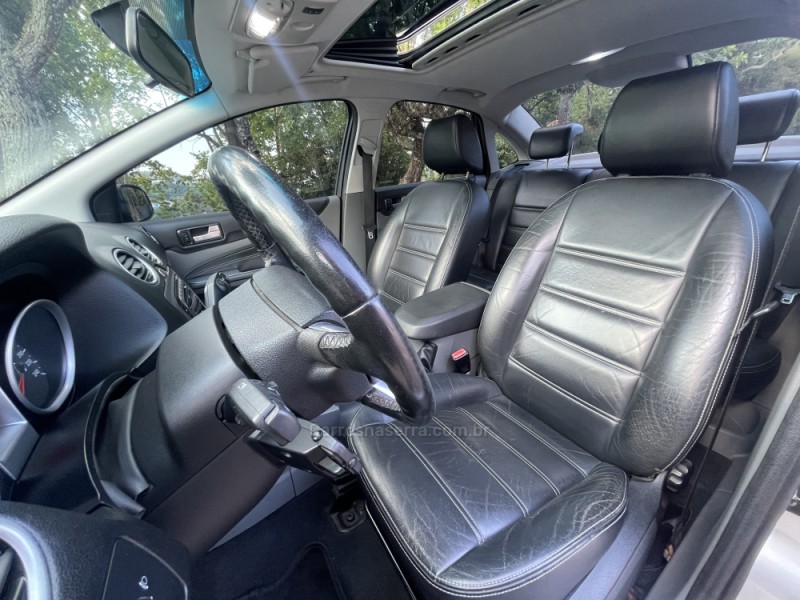 FOCUS 2.0 TITANIUM HATCH 16V FLEX 4P MANUAL - 2013 - BENTO GONçALVES