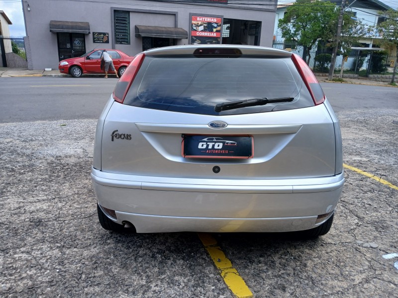 FOCUS 2.0 FC 16V GASOLINA 4P MANUAL - 2006 - FARROUPILHA