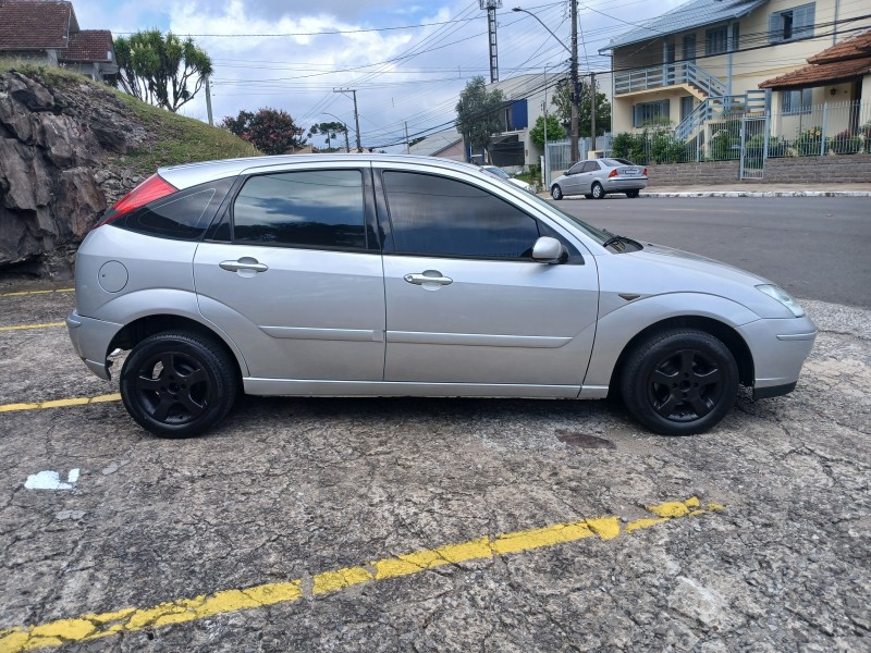 FOCUS 2.0 FC 16V GASOLINA 4P MANUAL - 2006 - FARROUPILHA