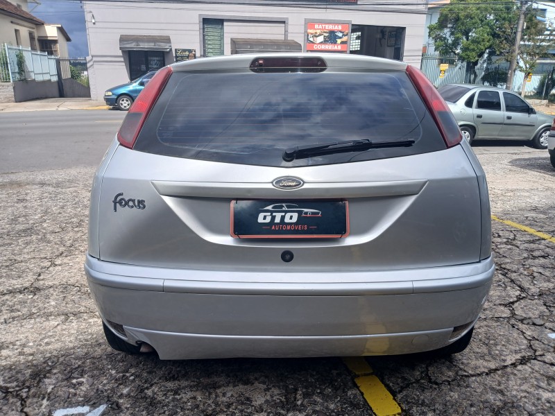 FOCUS 2.0 FC 16V GASOLINA 4P MANUAL - 2006 - FARROUPILHA