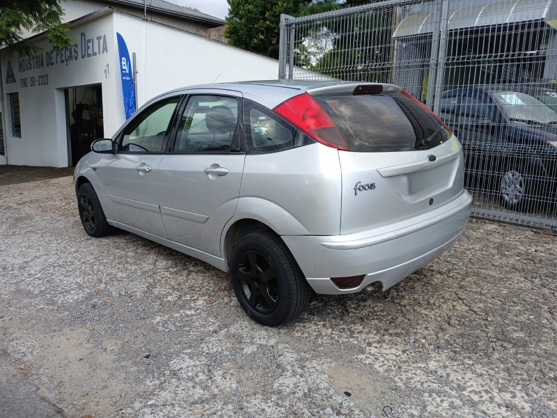 FOCUS 2.0 FC 16V GASOLINA 4P MANUAL - 2006 - FARROUPILHA