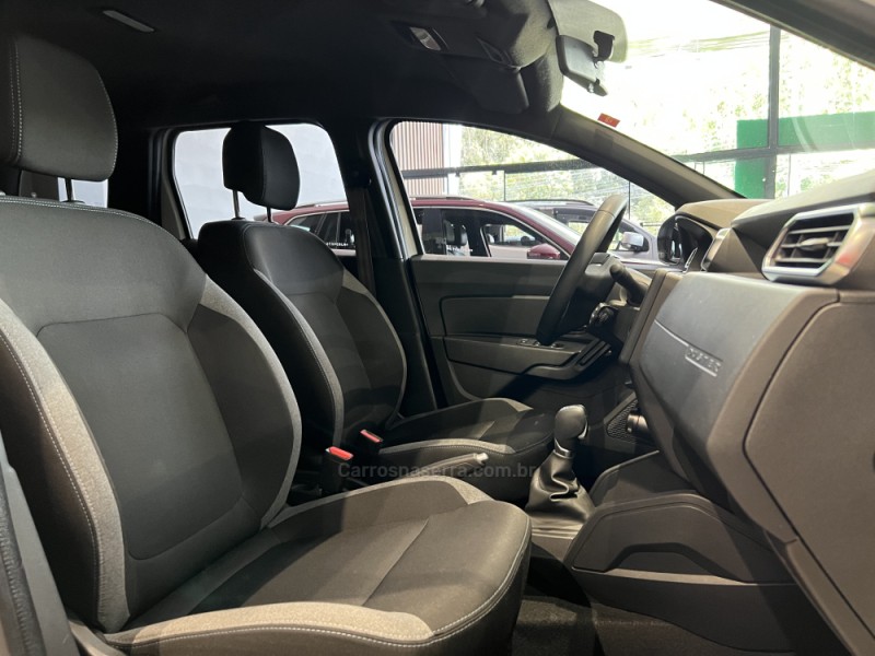 DUSTER 1.6 ZEN 16V FLEX 4P AUTOMÁTICA - 2022 - CAXIAS DO SUL