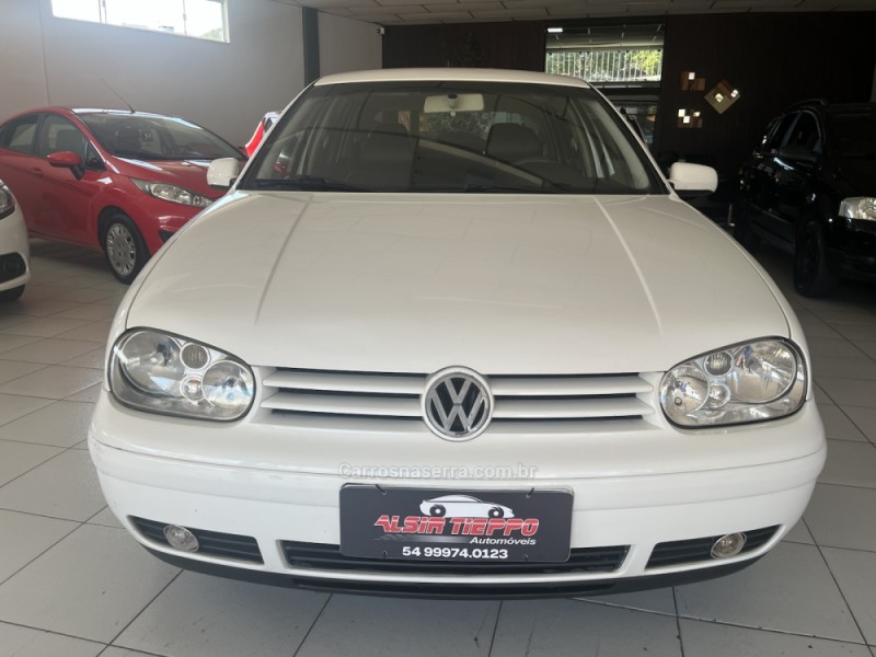 GOLF 1.6 MI GENERATION 8V GASOLINA 4P MANUAL - 2005 - SANANDUVA