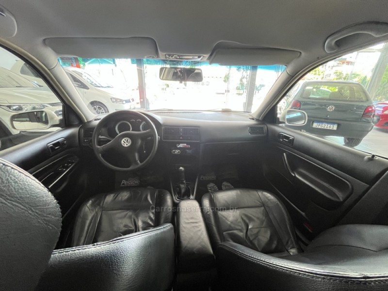 GOLF 1.6 MI GENERATION 8V GASOLINA 4P MANUAL - 2005 - SANANDUVA