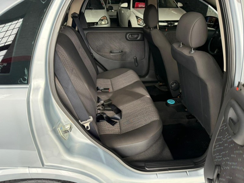 CORSA 1.4 MPFI MAXX SEDAN 8V FLEX 4P MANUAL - 2009 - CAXIAS DO SUL