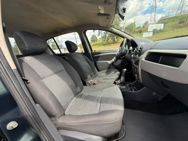 SANDERO 1.0 EXPRESSION 16V FLEX 4P MANUAL - 2010 - FARROUPILHA