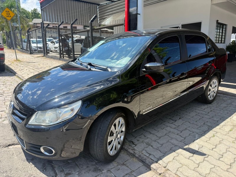 VOYAGE 1.6 MI TREND 8V FLEX 4P MANUAL - 2010 - CAXIAS DO SUL