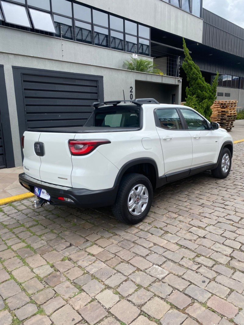 TORO 2.0 16V TURBO DIESEL FREEDOM MANUAL - 2018 - CAXIAS DO SUL