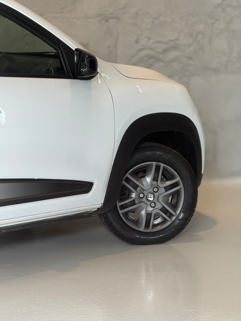 KWID 1.0 12V SCE FLEX INTENSE MANUAL - 2022 - CAXIAS DO SUL