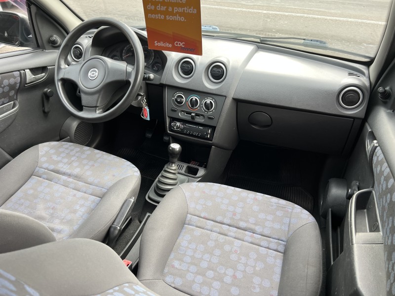 PRISMA 1.4 MPFI JOY 8V FLEX 4P MANUAL - 2010 - CAXIAS DO SUL