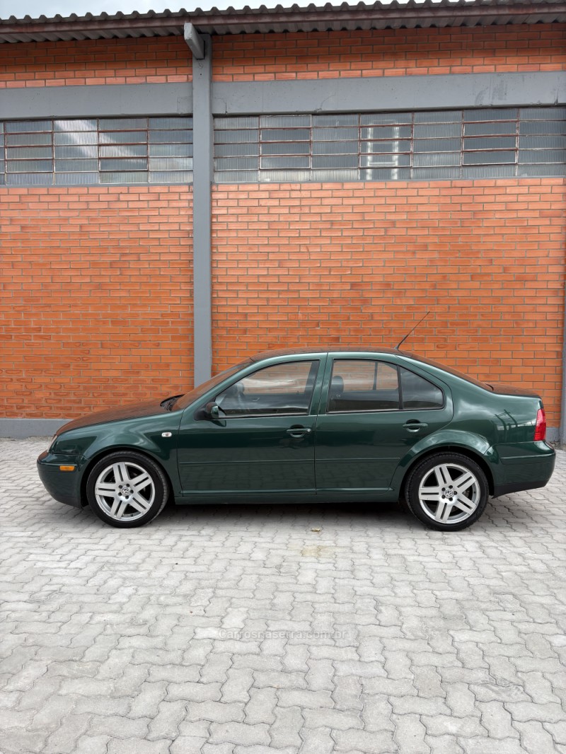 BORA 2.0 MI 8V FLEX 4P MANUAL - 2001 - CAXIAS DO SUL