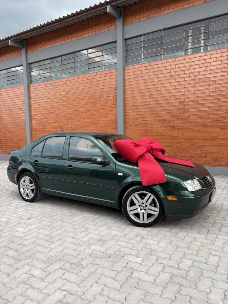 BORA 2.0 MI 8V FLEX 4P MANUAL - 2001 - CAXIAS DO SUL