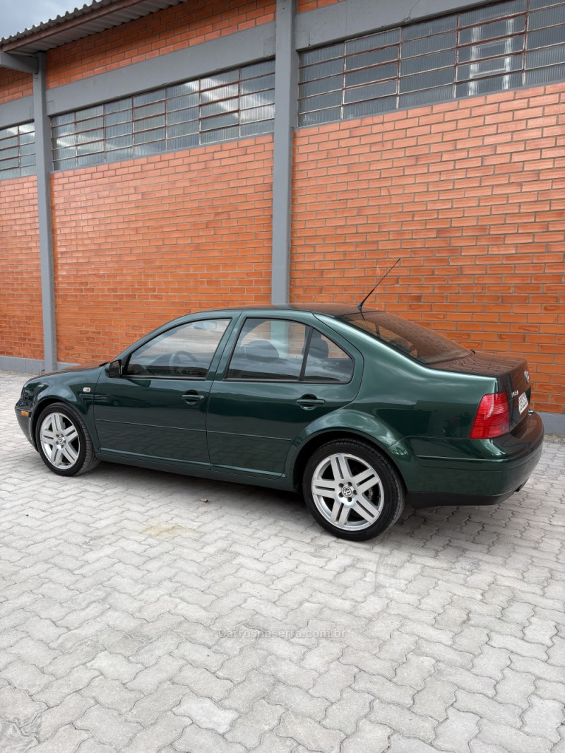 BORA 2.0 MI 8V FLEX 4P MANUAL - 2001 - CAXIAS DO SUL