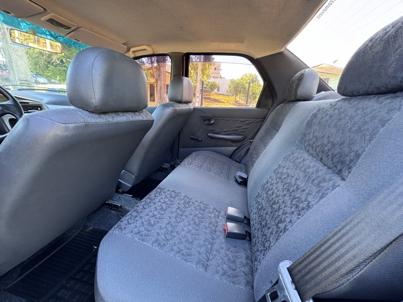 SIENA 1.0 MPI FIRE CELEBRATION 8V FLEX 4P MANUAL - 2007 - DOIS IRMãOS