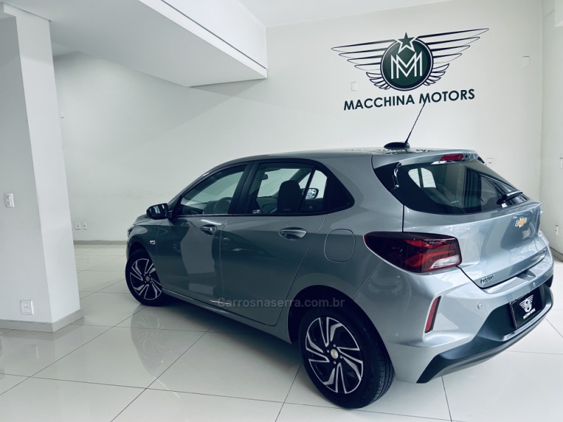 ONIX 1.0 LT 12V TURBO FLEX 4P MANUAL - 2024 - CAXIAS DO SUL