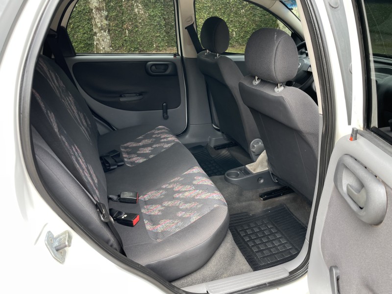 CORSA 1.0 MPFI JOY 8V GASOLINA 4P MANUAL - 2005 - CAXIAS DO SUL