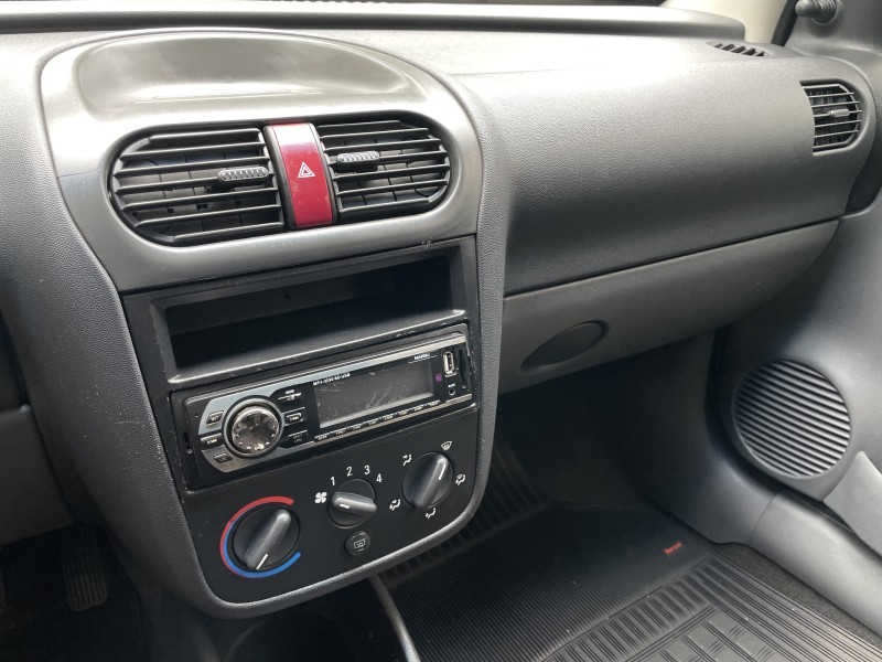 CORSA 1.0 MPFI JOY 8V GASOLINA 4P MANUAL - 2005 - CAXIAS DO SUL