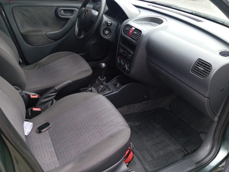 CORSA 1.4 MPFI MAXX SEDAN 8V FLEX 4P MANUAL - 2009 - PICADA CAFé