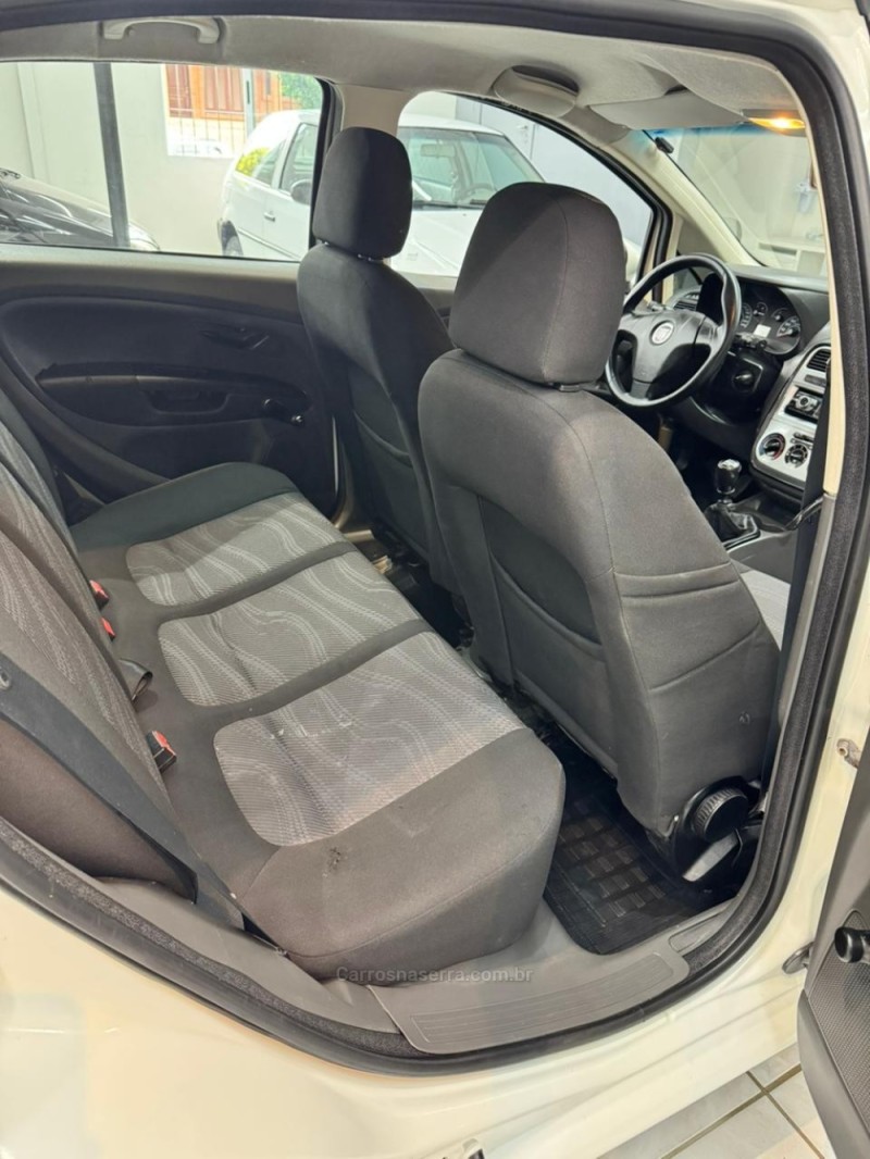 PUNTO 1.4 ATTRACTIVE 8V FLEX 4P MANUAL - 2012 - CAXIAS DO SUL