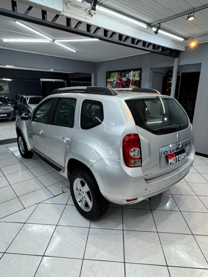 DUSTER 1.6 DYNAMIQUE 4X2 16V FLEX 4P MANUAL - 2014 - CAXIAS DO SUL