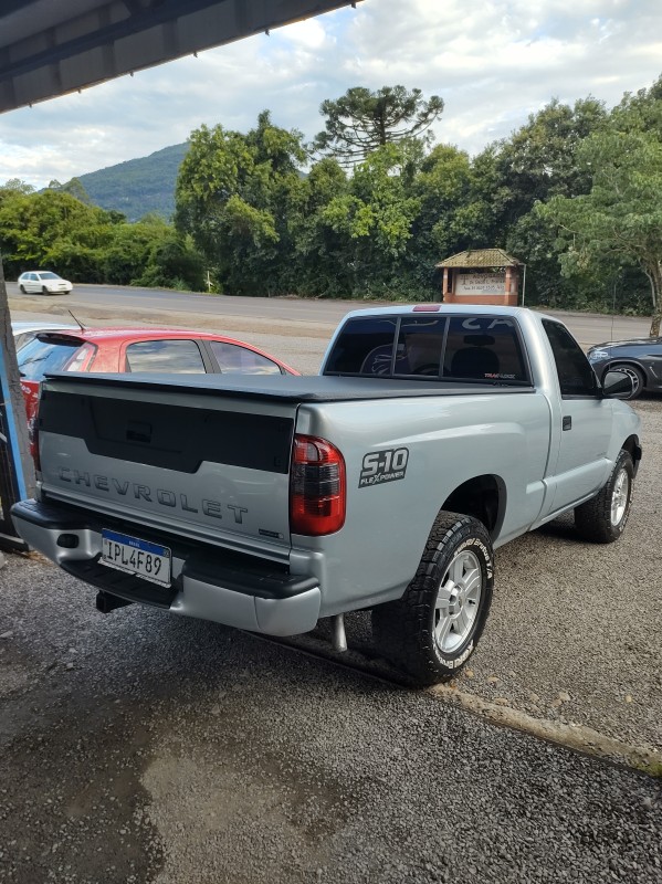 S10 2.4 MPFI ADVANTAGE 4X2 CS 8V FLEX 2P MANUAL - 2009 - VALE REAL