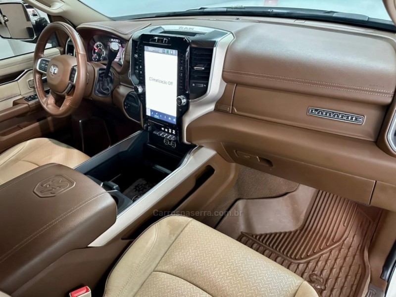 2500 LARAMIE 6.7 CD 4X4 TDI DIESEL 4P AUTOMÁTICA - 2022 - CAXIAS DO SUL