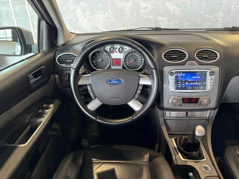 FOCUS 2.0 TITANIUM 16V FLEX 4P AUTOMÁTICO - 2012 - CAXIAS DO SUL