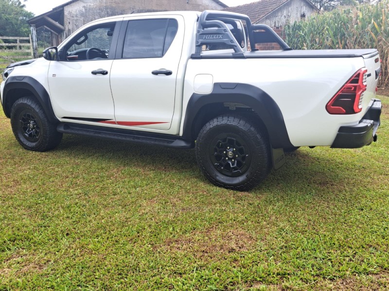 hilux 2.8 gr s 4x4 cd 16v turbo intercooler diesel 4p automatico 2022 caxias do sul