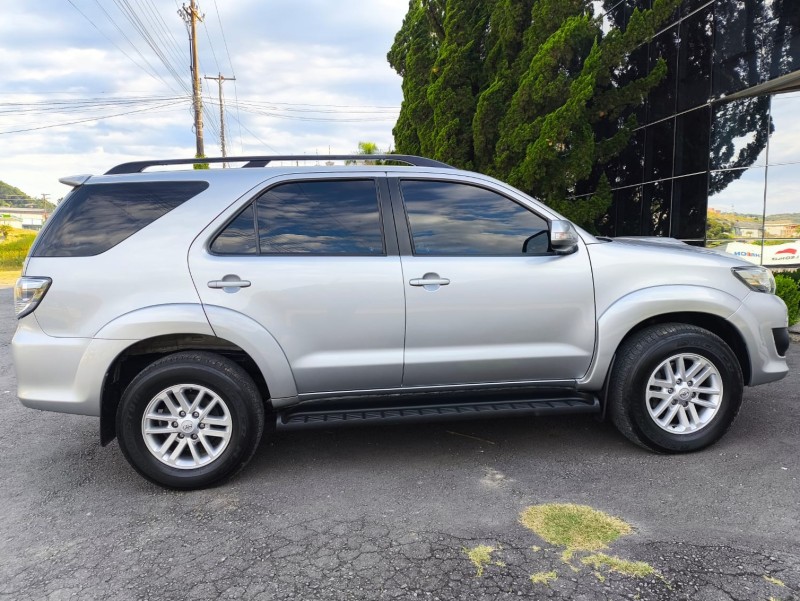 HILUX SW4 3.0 SRV 4X4 7 LUGARES 16V TURBO INTERCOOLER DIESEL 4P AUTOMÁTICO - 2015 - FLORES DA CUNHA