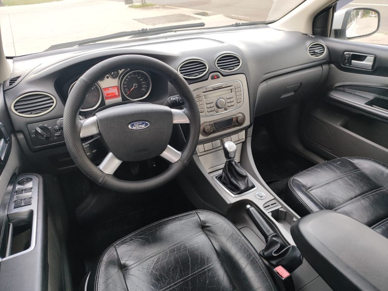 FOCUS 2.0 SEDAN 16V GASOLINA 4P MANUAL - 2012 - FARROUPILHA