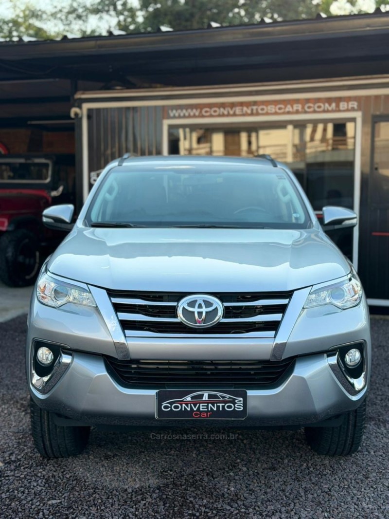 HILUX SW4 2.7 SR 4X2 16V GASOLINA 4P AUTOMÁTICO - 2017 - LAJEADO