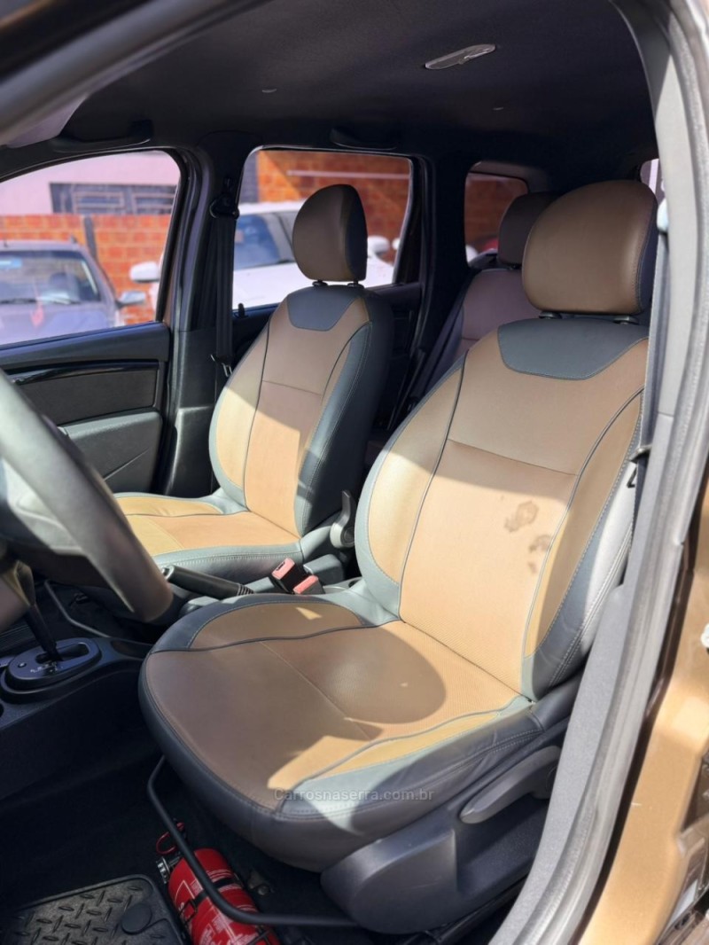 DUSTER 2.0 DYNAMIQUE 4X2 16V FLEX 4P AUTOMÁTICO - 2016 - LAJEADO