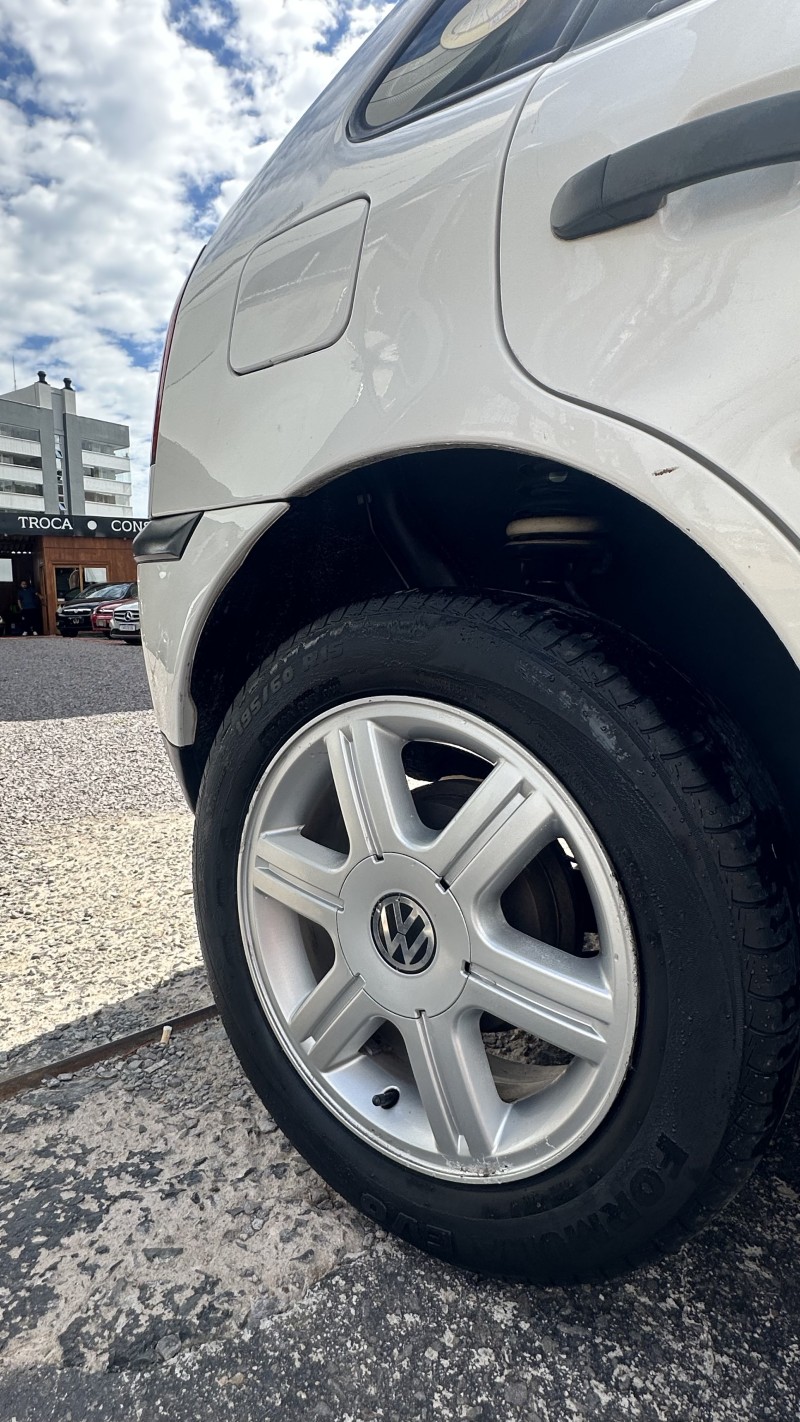 GOL 1.6 MI RALLYE 8V FLEX 4P MANUAL G.III - 2005 - CAXIAS DO SUL