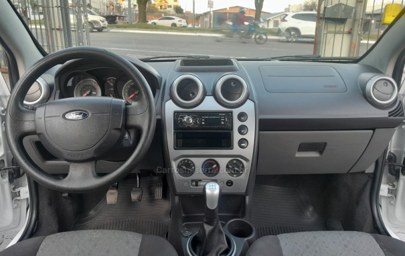 FIESTA 1.6 ROCAM SE 8V FLEX 4P MANUAL - 2014 - CAXIAS DO SUL