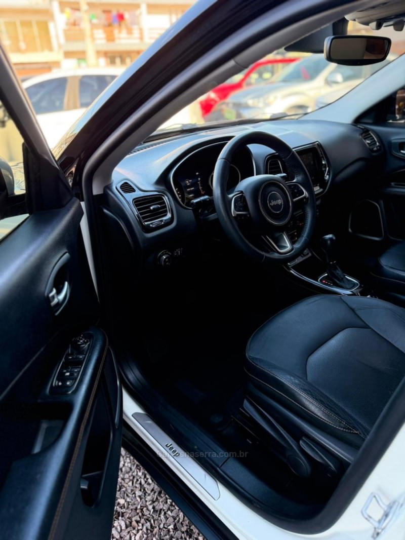 COMPASS 2.0 16V FLEX LIMITED AUTOMÁTICO - 2017 - LAJEADO