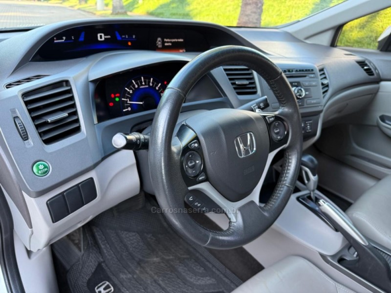 CIVIC 2.0 LXR 16V FLEX 4P AUTOMÁTICO - 2014 - IVOTI