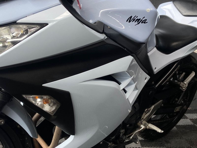 NINJA 300 ABS LIMITED EDITION - 2013 - CAXIAS DO SUL