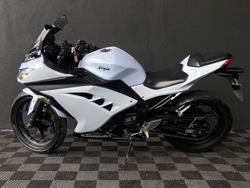 NINJA 300 ABS LIMITED EDITION - 2013 - CAXIAS DO SUL