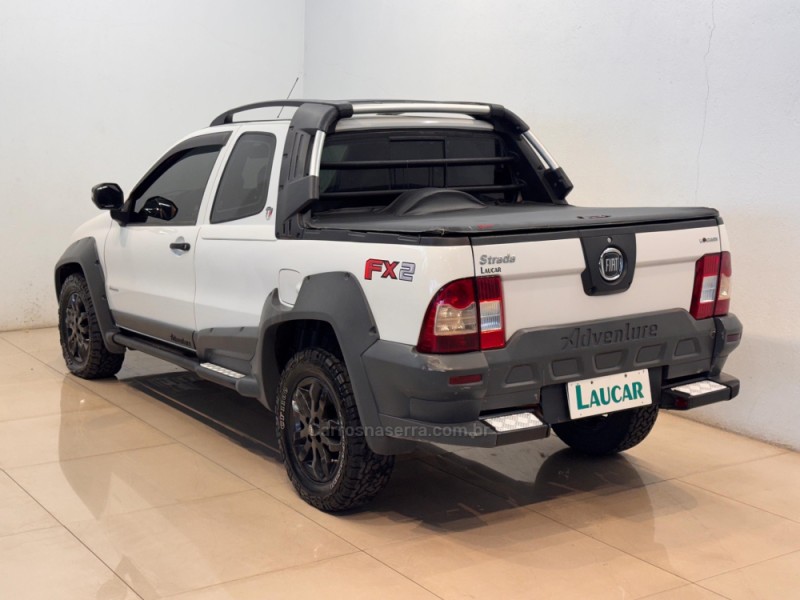 STRADA 1.8 MPI ADVENTURE LOCKER CD 16V FLEX 2P MANUAL - 2013 - CASCA