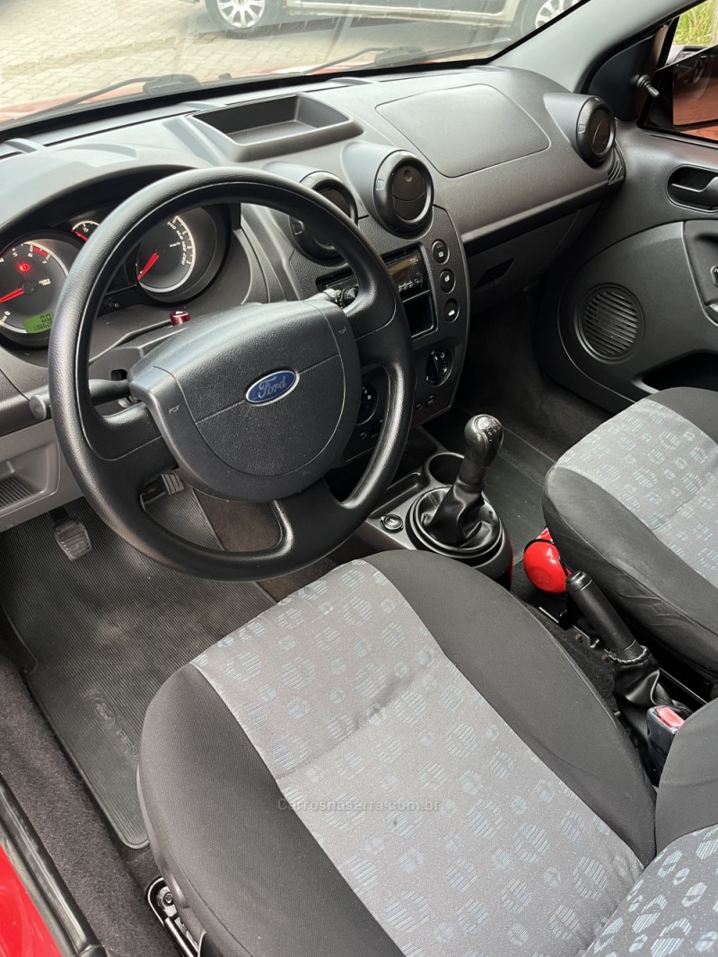 FIESTA 1.0 MPI 8V GASOLINA 4P MANUAL - 2011 - CAXIAS DO SUL