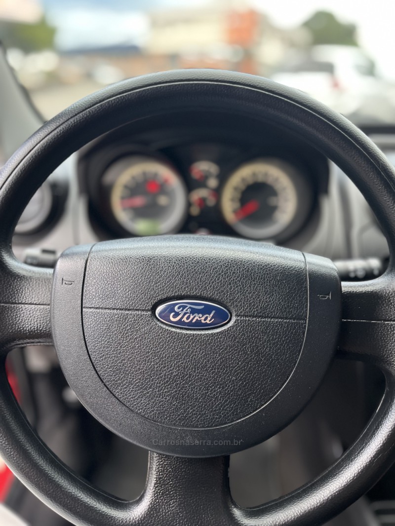 FIESTA 1.0 MPI 8V GASOLINA 4P MANUAL - 2011 - CAXIAS DO SUL