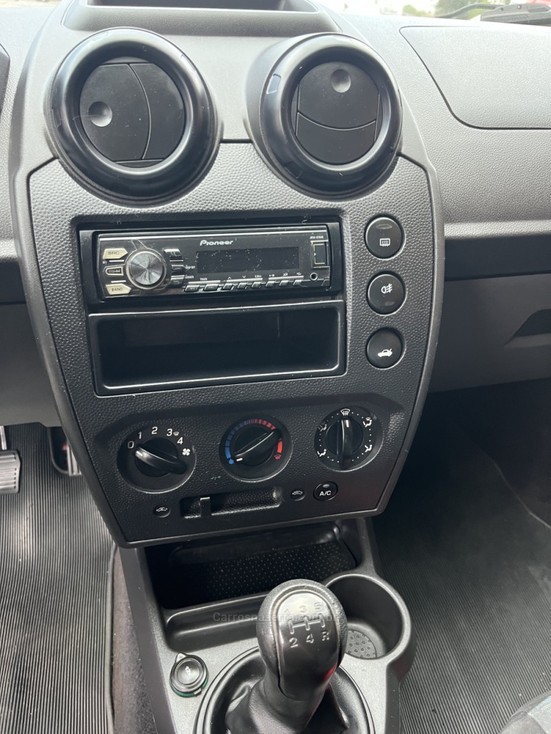 FIESTA 1.0 MPI 8V GASOLINA 4P MANUAL - 2011 - CAXIAS DO SUL