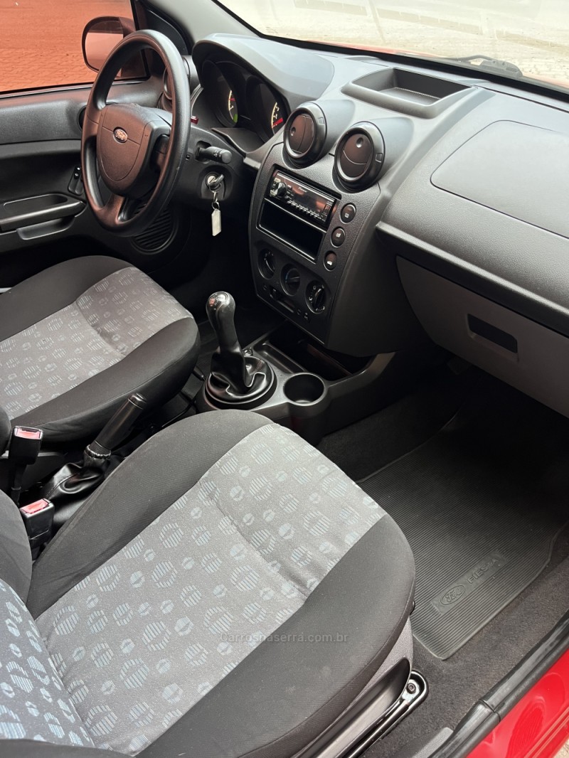 FIESTA 1.0 MPI 8V GASOLINA 4P MANUAL - 2011 - CAXIAS DO SUL